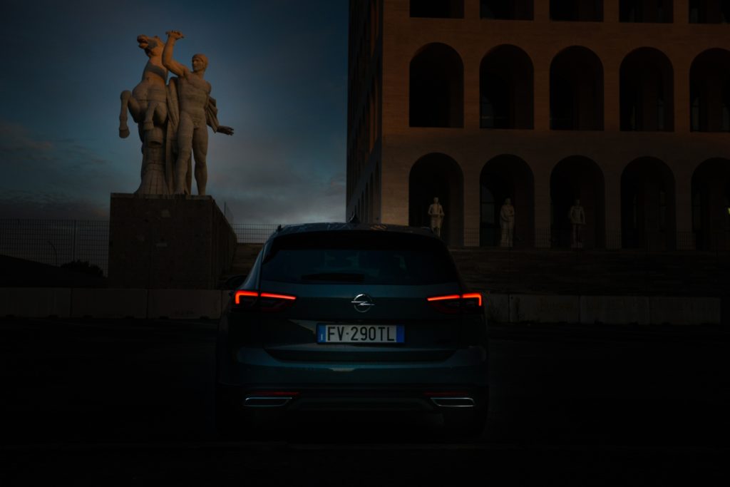 OPEL INSIGNIA COUNTRY TOURER / ©lucaromano