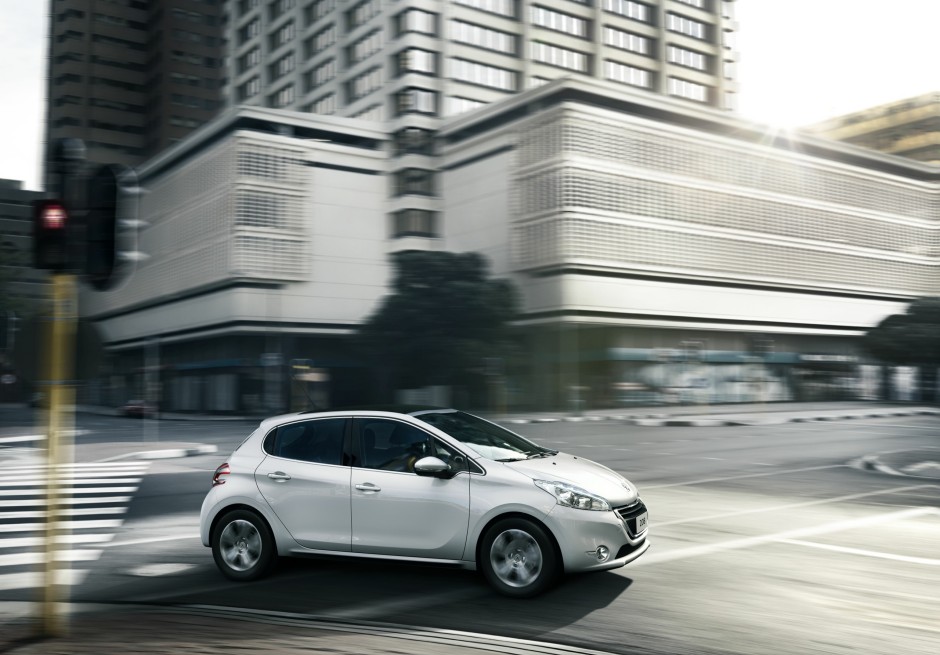 PEUGEOT 208 GPL