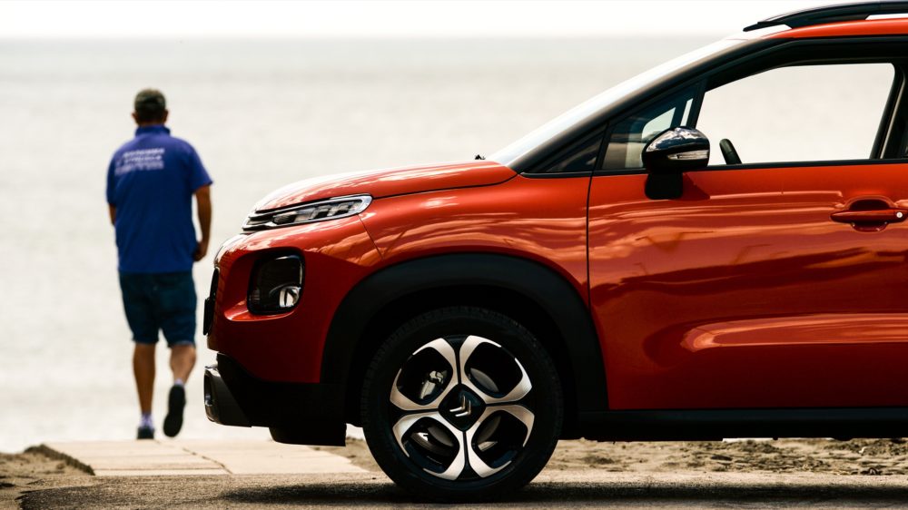 25/05.inTv - COVER STORY: EDIZIONE SPECIALE: “IL GIALLO”, EPISODIO 3, “L’OSSERVATORE”, TEST DRIVE,
CITROEN, C3 AIRCROSS 11’27”/START@00’27”