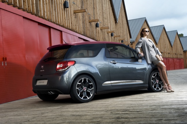 con la nuova Citroen DS3... che avevate capito? :->