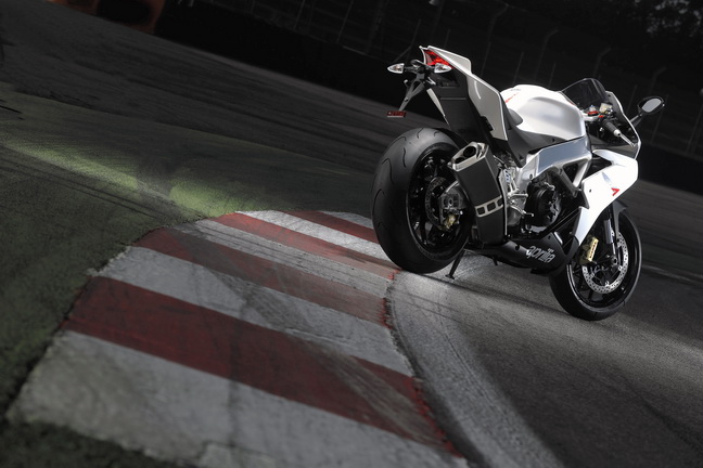 23-rsv4-r-bianco-glam 23-rsv4-r-bianco-glam
