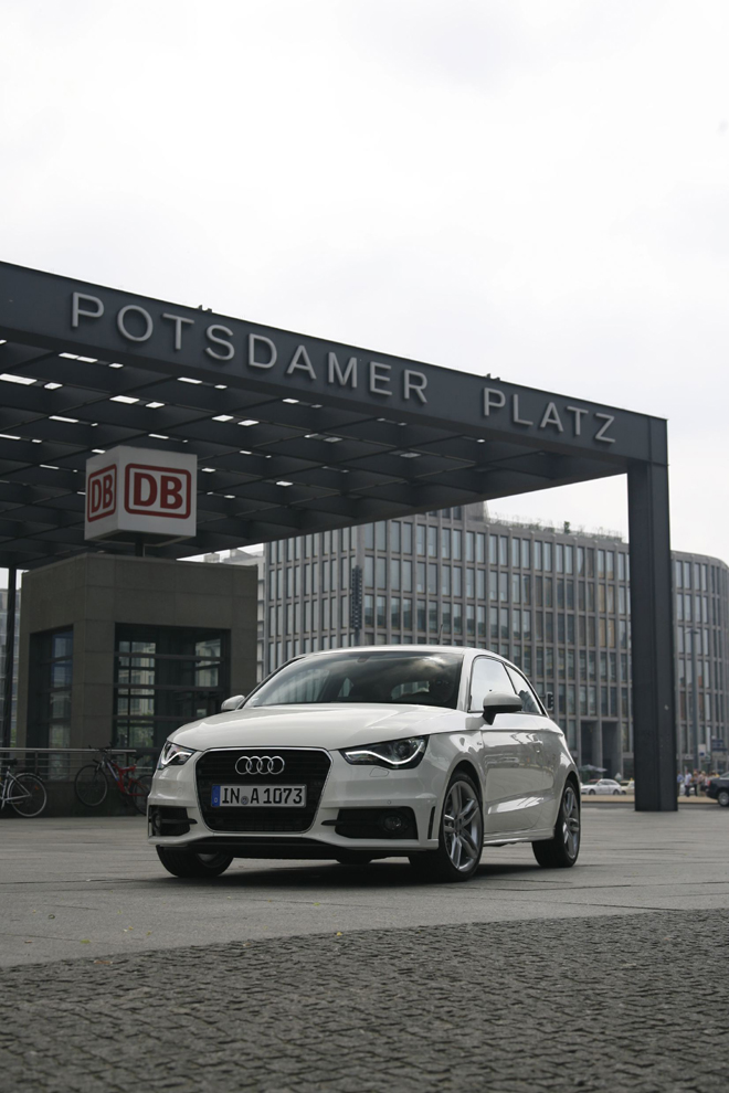 AUDI A1 TEST DRIVE A BERLINO AUDI A1 TEST DRIVE A BERLINO