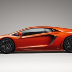 LAMBORGHINI AVENTADOR
