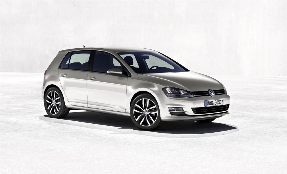 VOLKSWAGEN GOLF VII @ drivelife