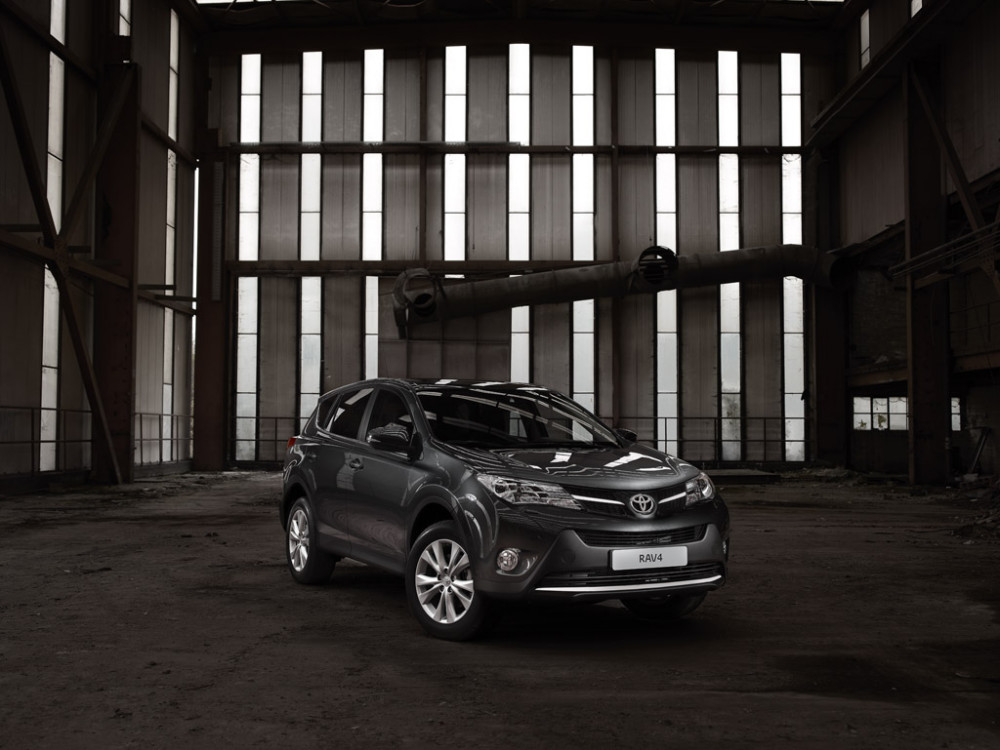 Nuovo TOYOTA RAV4@ drivelife.it magazine on line