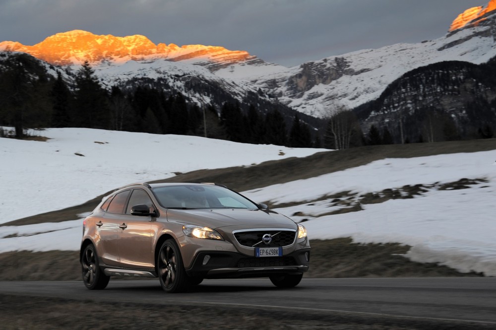 VOLVO V40 CROSS COUNTRY @ drivelife.it magazine on line