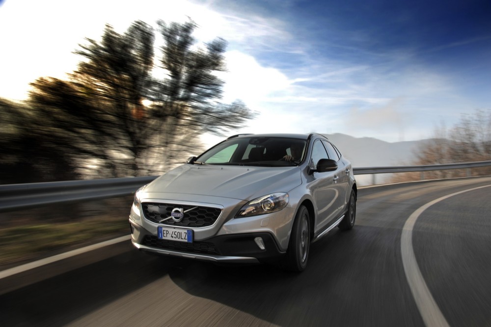 VOLVO V40 CROSS COUNTRY @ drivelife.it magazine on line