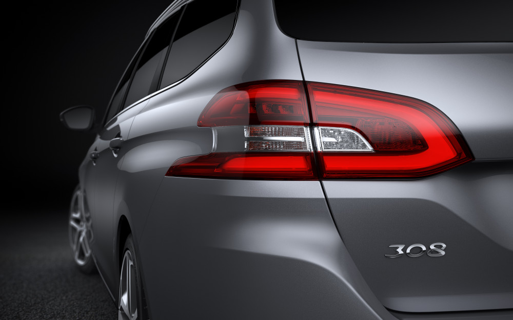 Come la berlina, la nuova PEUGEOT 308 SW è stata ripensata integralmente, tanto che del precedente modello riprende soltanto il nome.