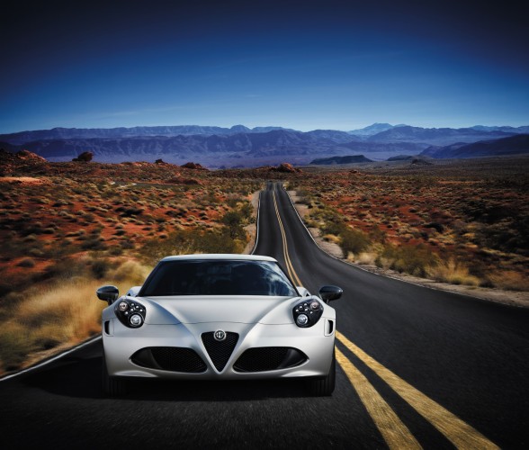 ALFAROMEO 4C