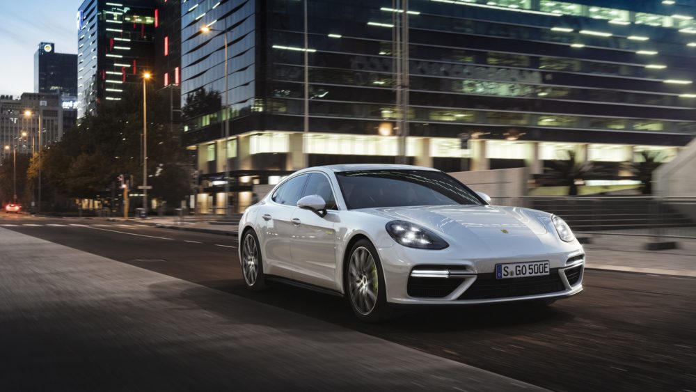 PORSCHE PANAMERA TURBO S  E-HYBRID IN TV SU DRIVELIFE DEL 4 MARZO