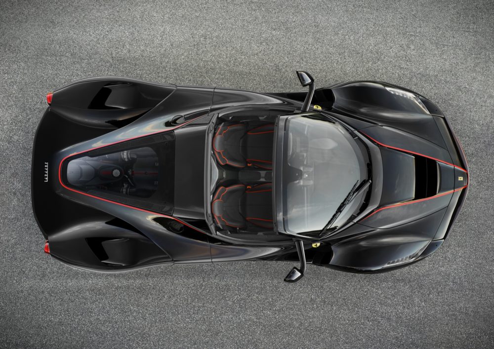 LAFERRARI APERTA - In su drivelife del 1° Aprile