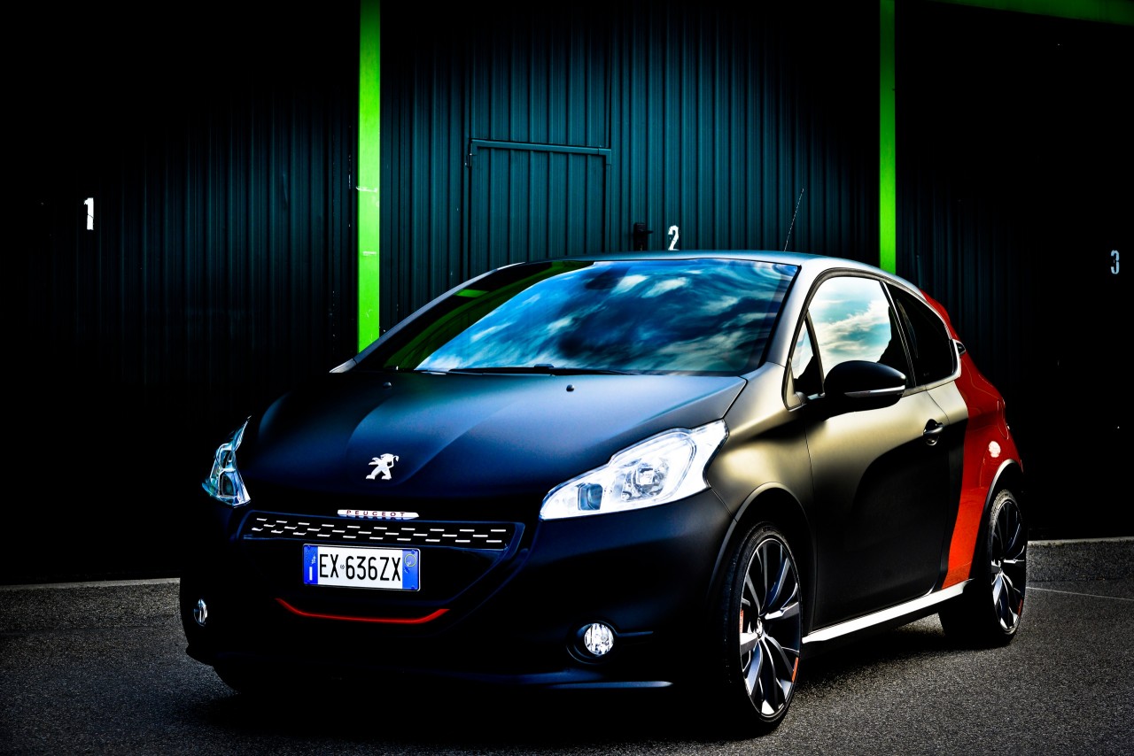 PEUGEOT 208 GTi 30th ©LucaRomano
