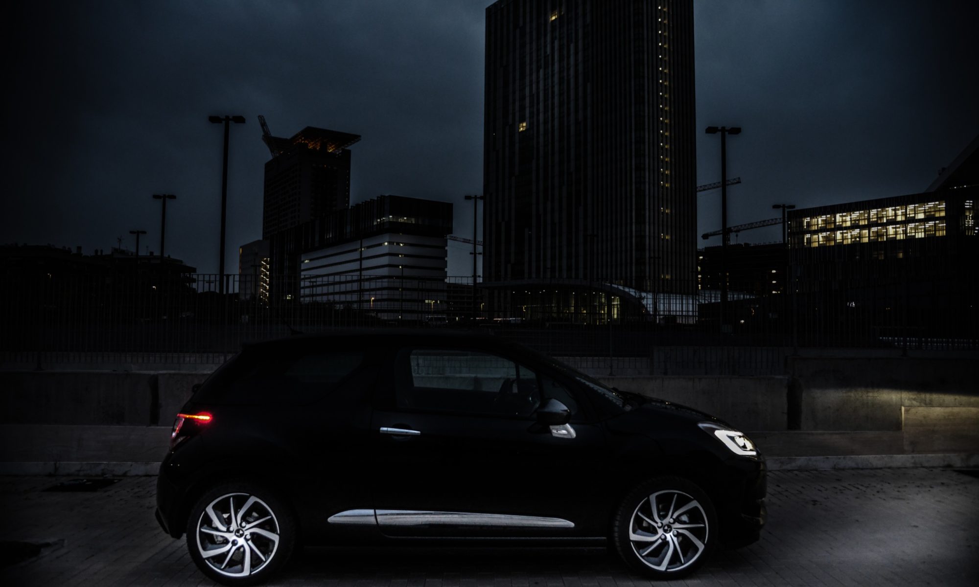 NOTTE NERO PERLA ©lucaromanopix