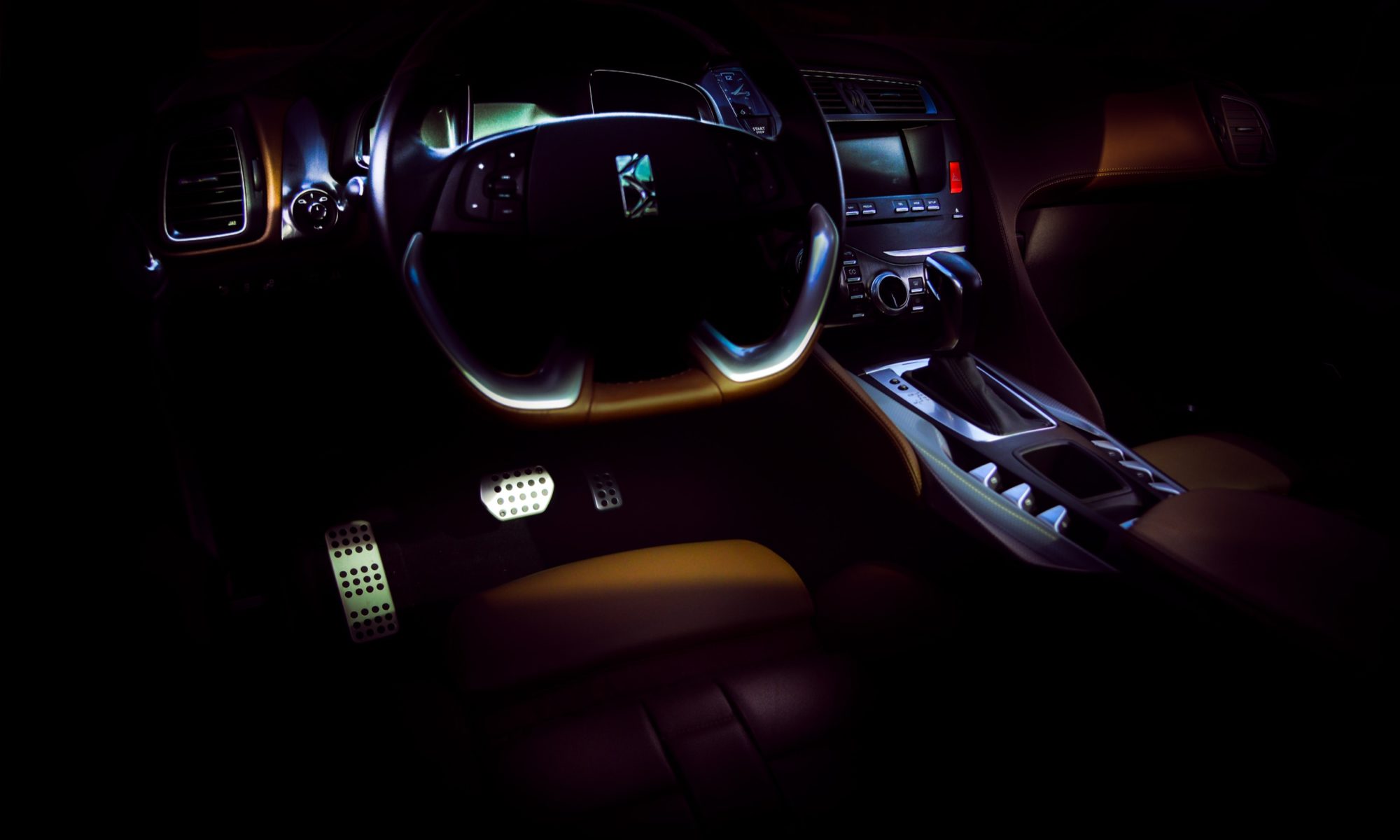 "HARDLIGHT" - DS 5 Prestige ©lucaromanopix