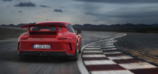 PORSCHE 911 GT3, questa la vedi solo così... - In tv 25/3