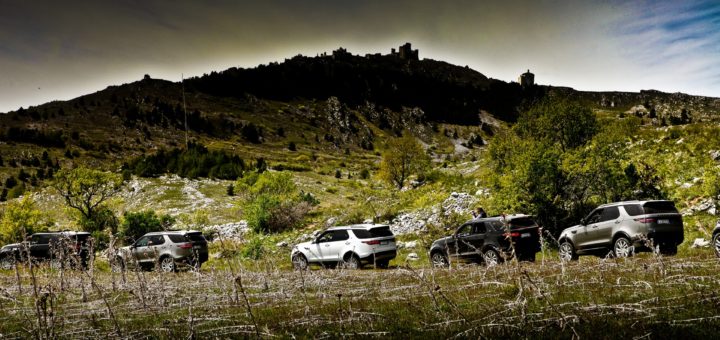 LAND ROVER DISCOVERY - ROCCA CALASCIO - IN TV IL 27 MAGGIO