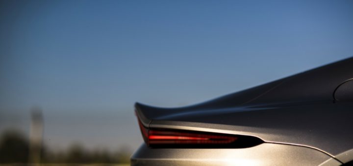 Aston Martin Vantage_Tungsten Silver_12 - 2/12 IN TV