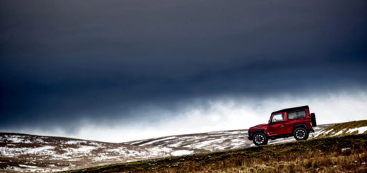 27.1.inTv LandRover Defender V8