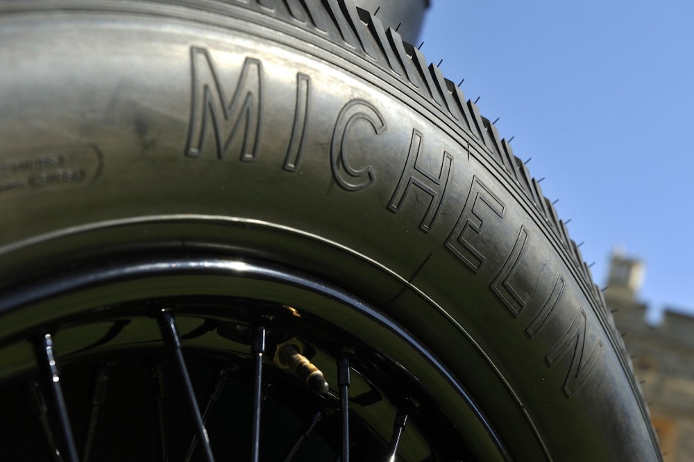 BENTLEY WINDSOR CASTLE at DRIVELIFE MAGAZINE