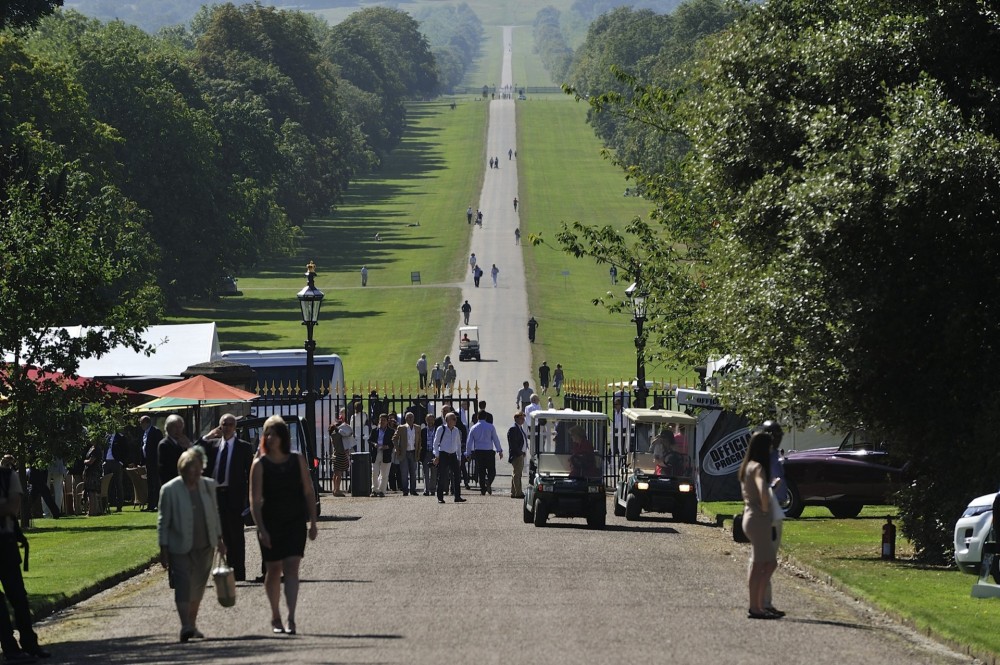 BENTLEY WINDSOR CASTLE at DRIVELIFE MAGAZINE