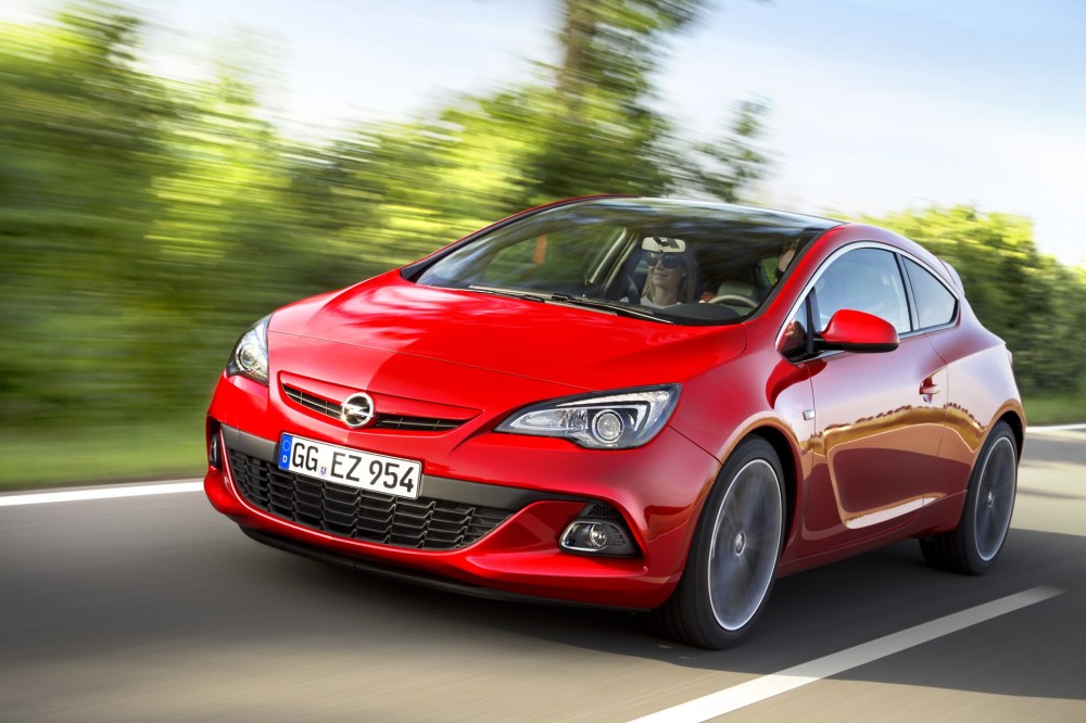 OPEL ASTRA 2013 @ drivelife.it