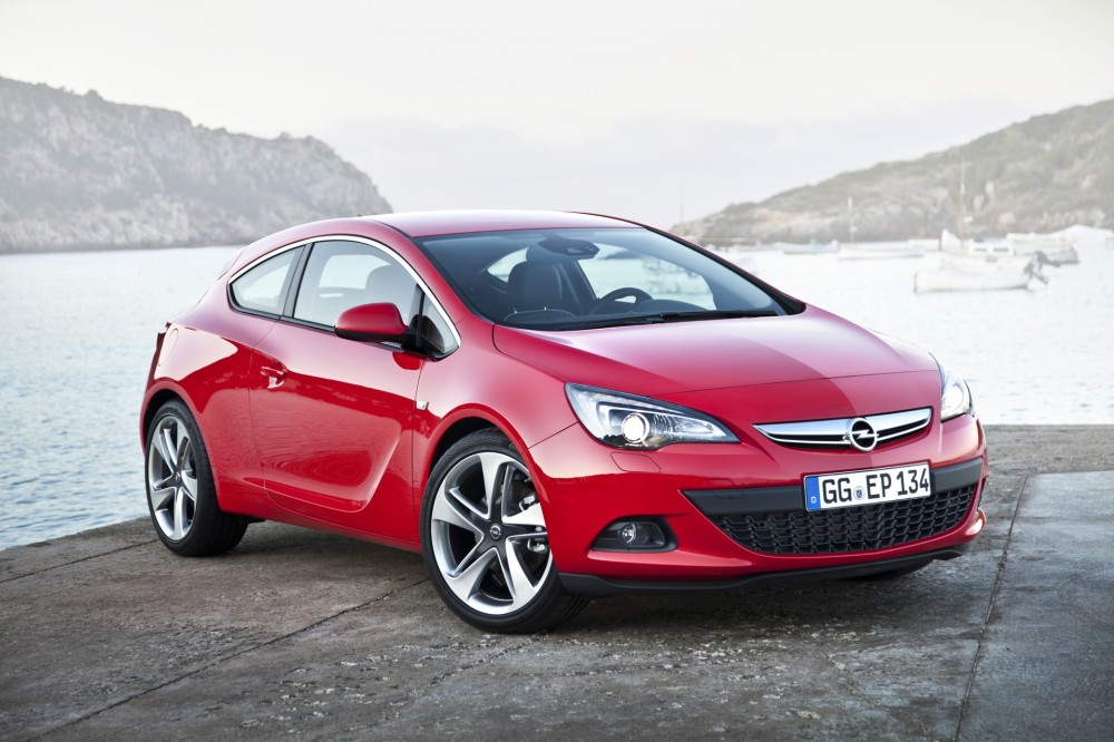 OPEL ASTRA 2013 @ drivelife.it
