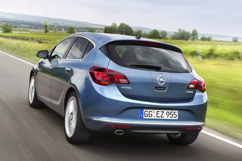 OPEL ASTRA 2013 @ drivelife.it