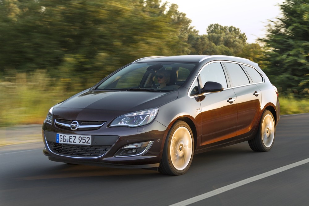OPEL ASTRA 2013 @ drivelife.it