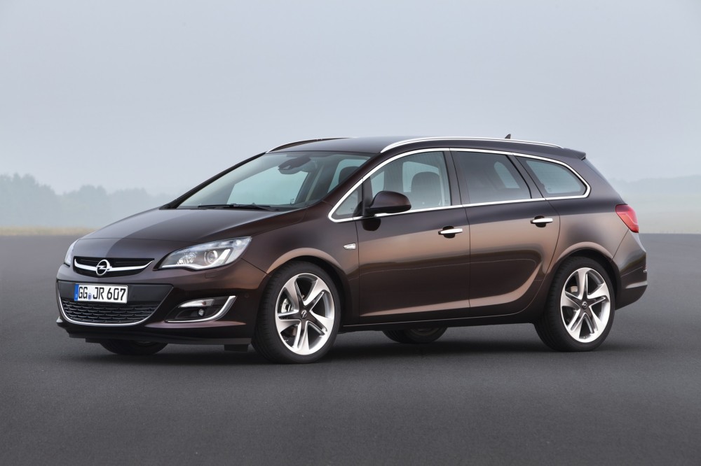 OPEL ASTRA 2013 @ drivelife.it