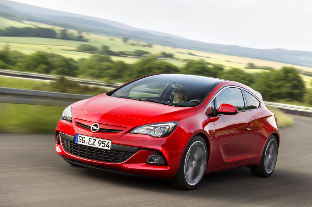 OPEL ASTRA 2013 @ drivelife.it