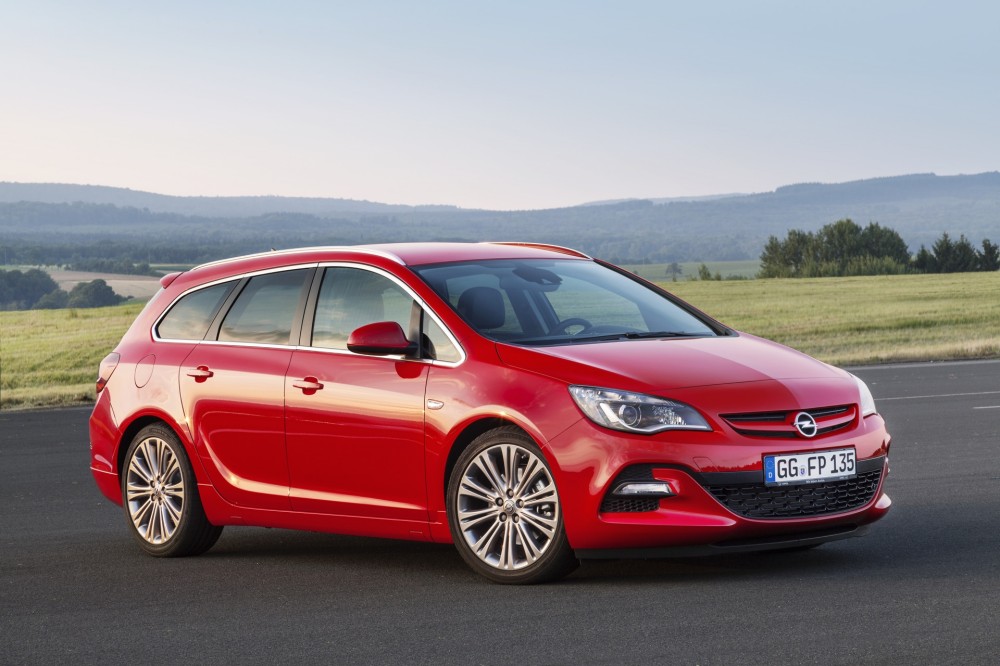 OPEL ASTRA 2013 @ drivelife.it
