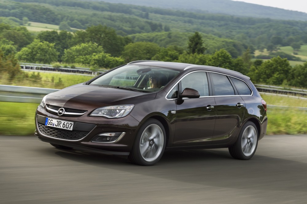 OPEL ASTRA 2013 @ drivelife.it