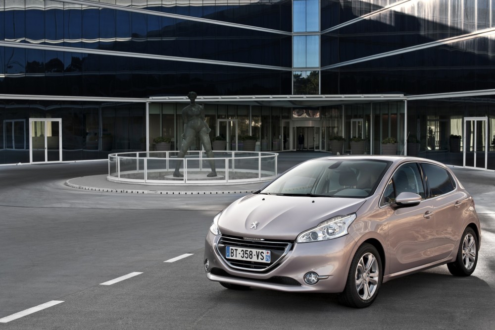 PEUGEOT 208 TESTandFUN @ drivelife magazine