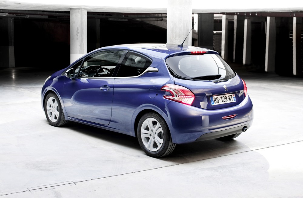 PEUGEOT 208 TESTandFUN @ drivelife magazine
