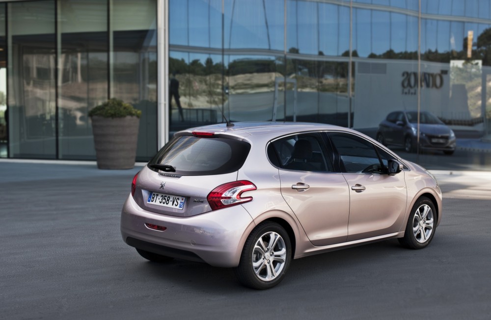 PEUGEOT 208 TESTandFUN @ drivelife magazine