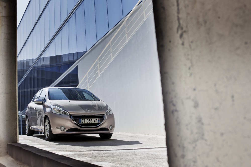 PEUGEOT 208 TESTandFUN @ drivelife magazine