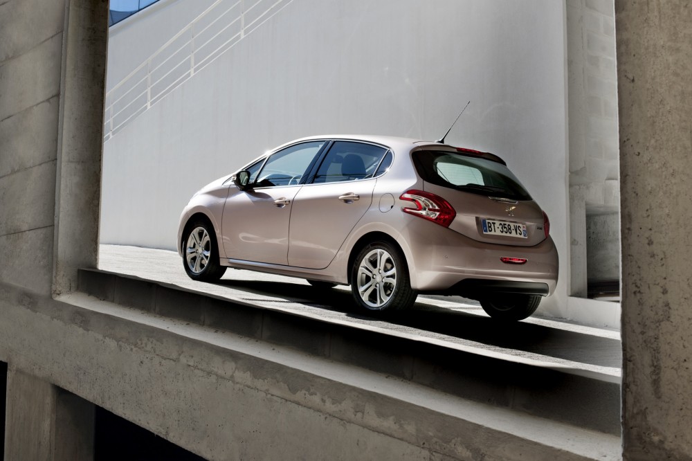 PEUGEOT 208 TESTandFUN @ drivelife magazine