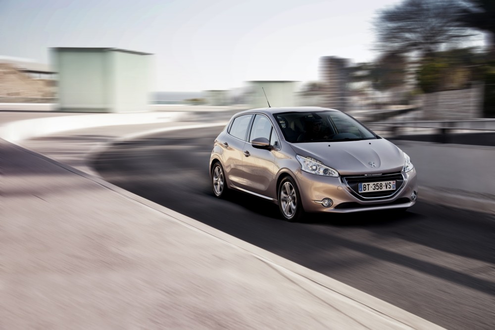 PEUGEOT 208 TESTandFUN @ drivelife magazine