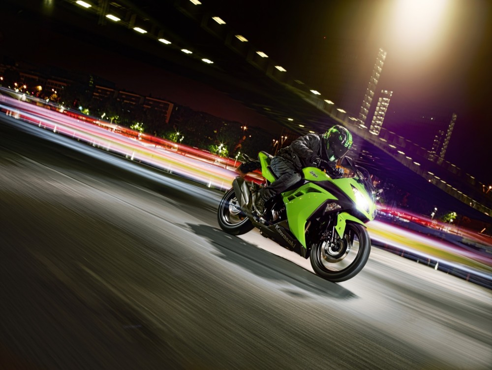 kawasaki-ninja-300-my13 @ drivelife magazine