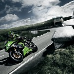 la-nuova-supersport-ninja-zx-6r-636-strizza-locchio-alla-strada-action-13my-ninja-zx-6r @drivelife magazine