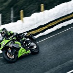 la-nuova-supersport-ninja-zx-6r-636-strizza-locchio-alla-strada-action-13my-ninja-zx-6r @drivelife magazine