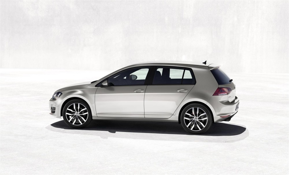 VOLKSWAGEN GOLF VII @ drivelife