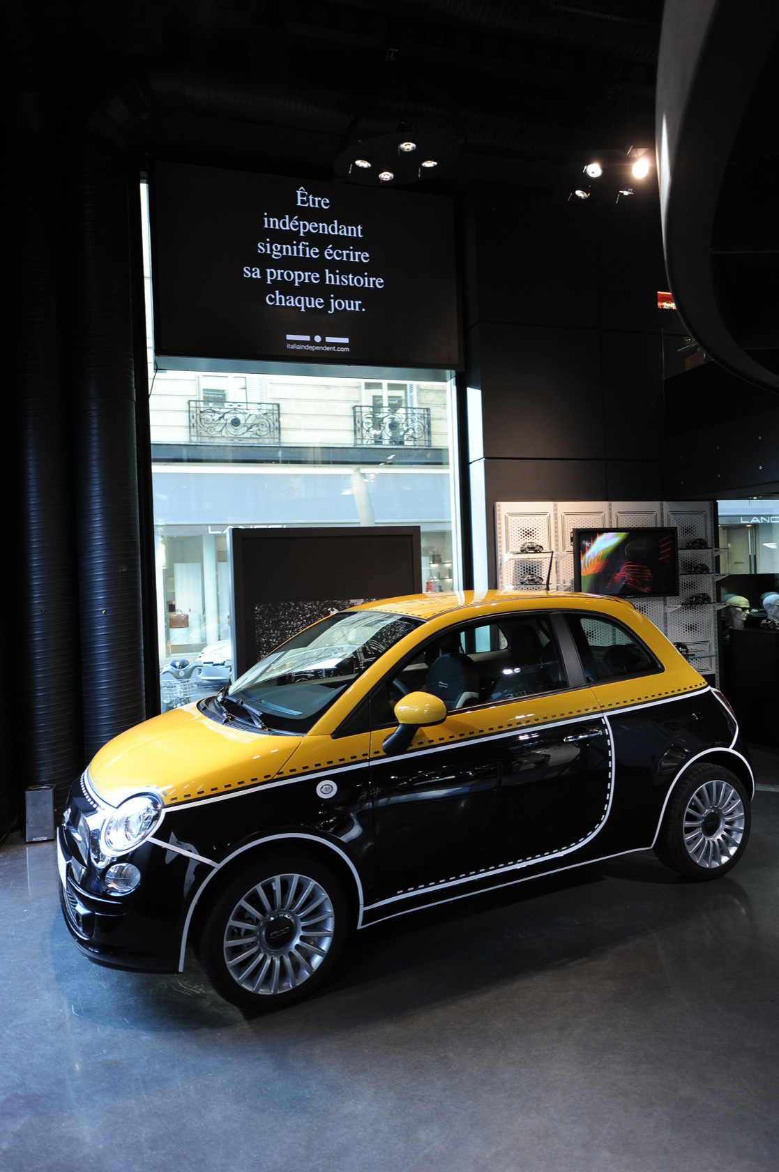 500-couture-fiat-presenta-lultima-frontiera-della-personalizzazione-esclusiva-1408930_04