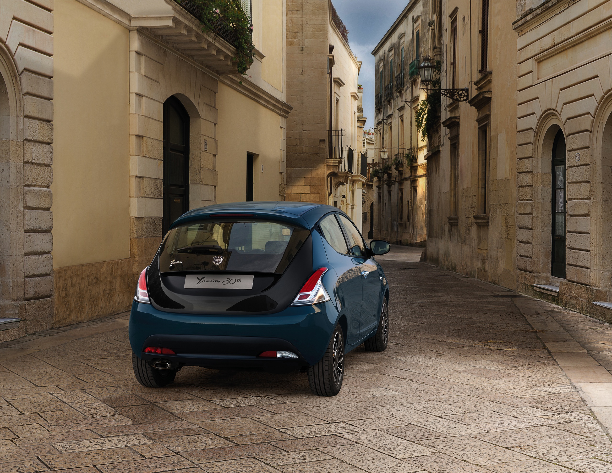 30-anni-di-lancia-ypsilon-150224_lancia_ypsilon_02