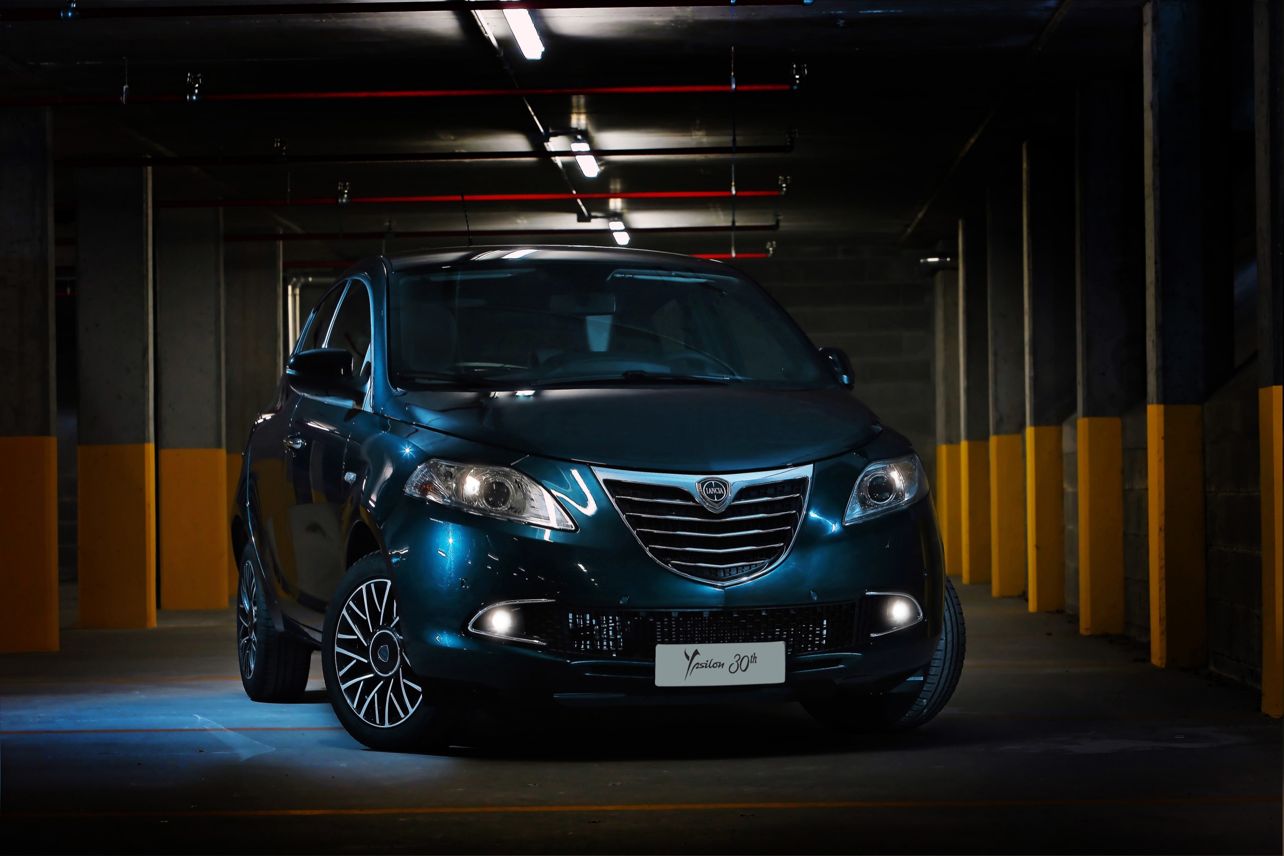30-anni-di-lancia-ypsilon-150313_lancia_y_30th-anniversary_08