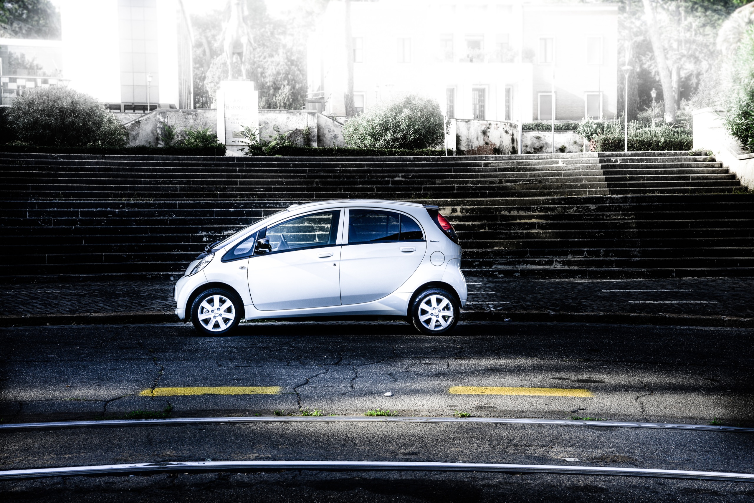 LRPix5-PEUGEOT ION-11