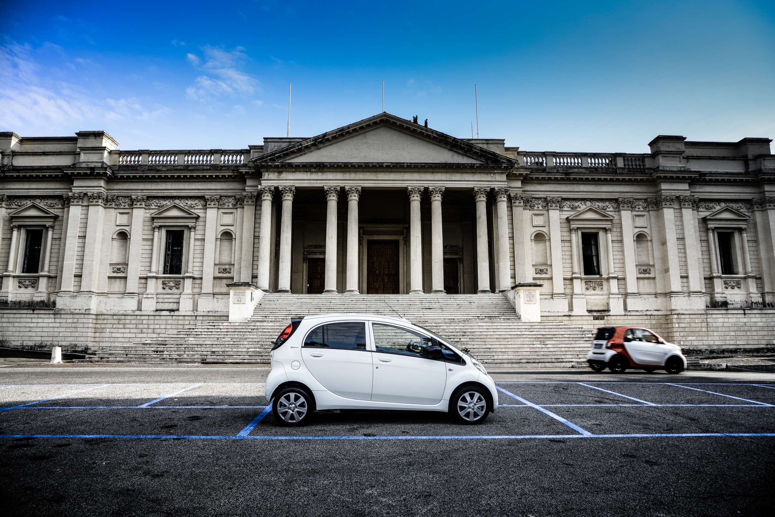 LRPix5-PEUGEOT ION-3