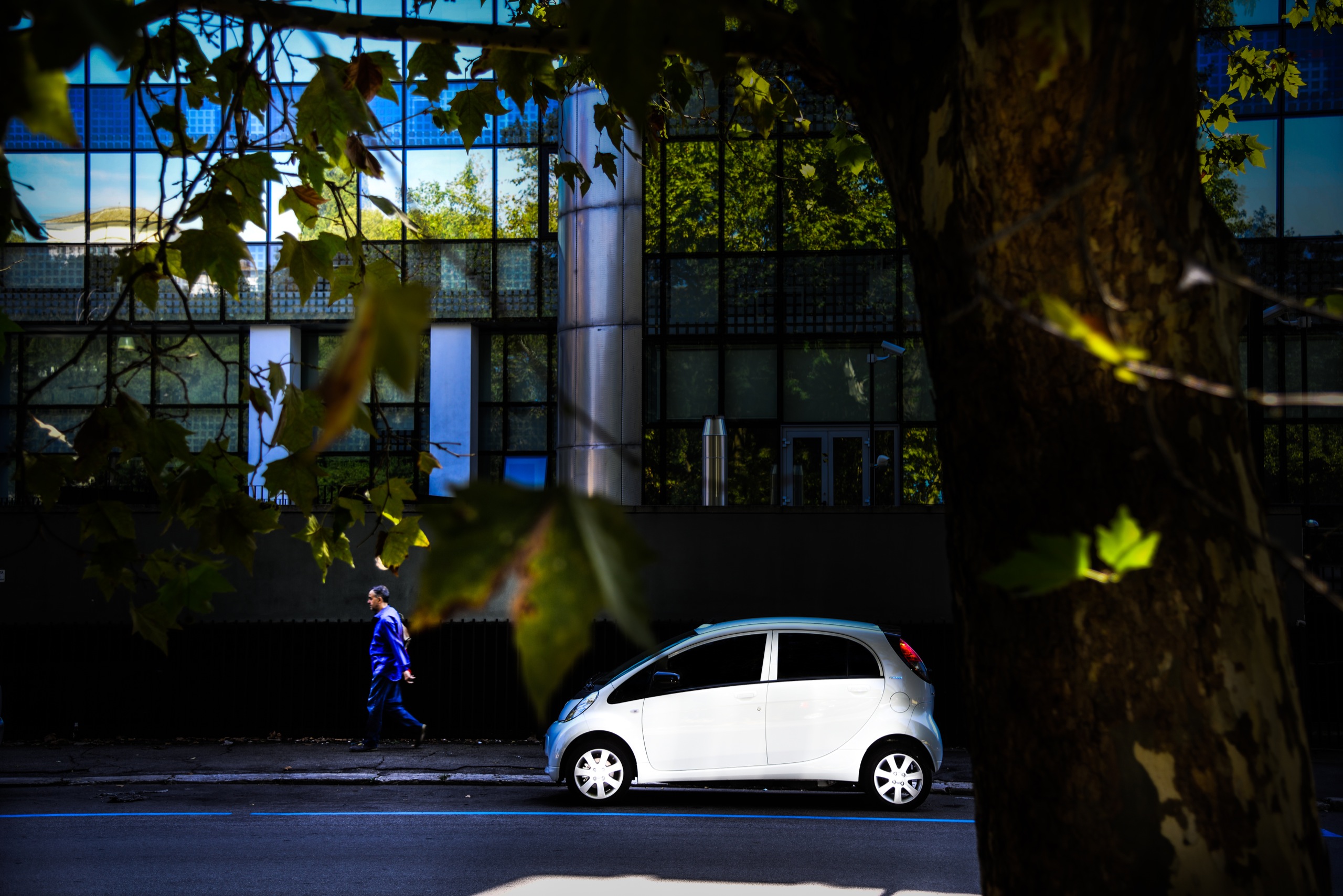 LRPix5-PEUGEOT-ION_overall-20