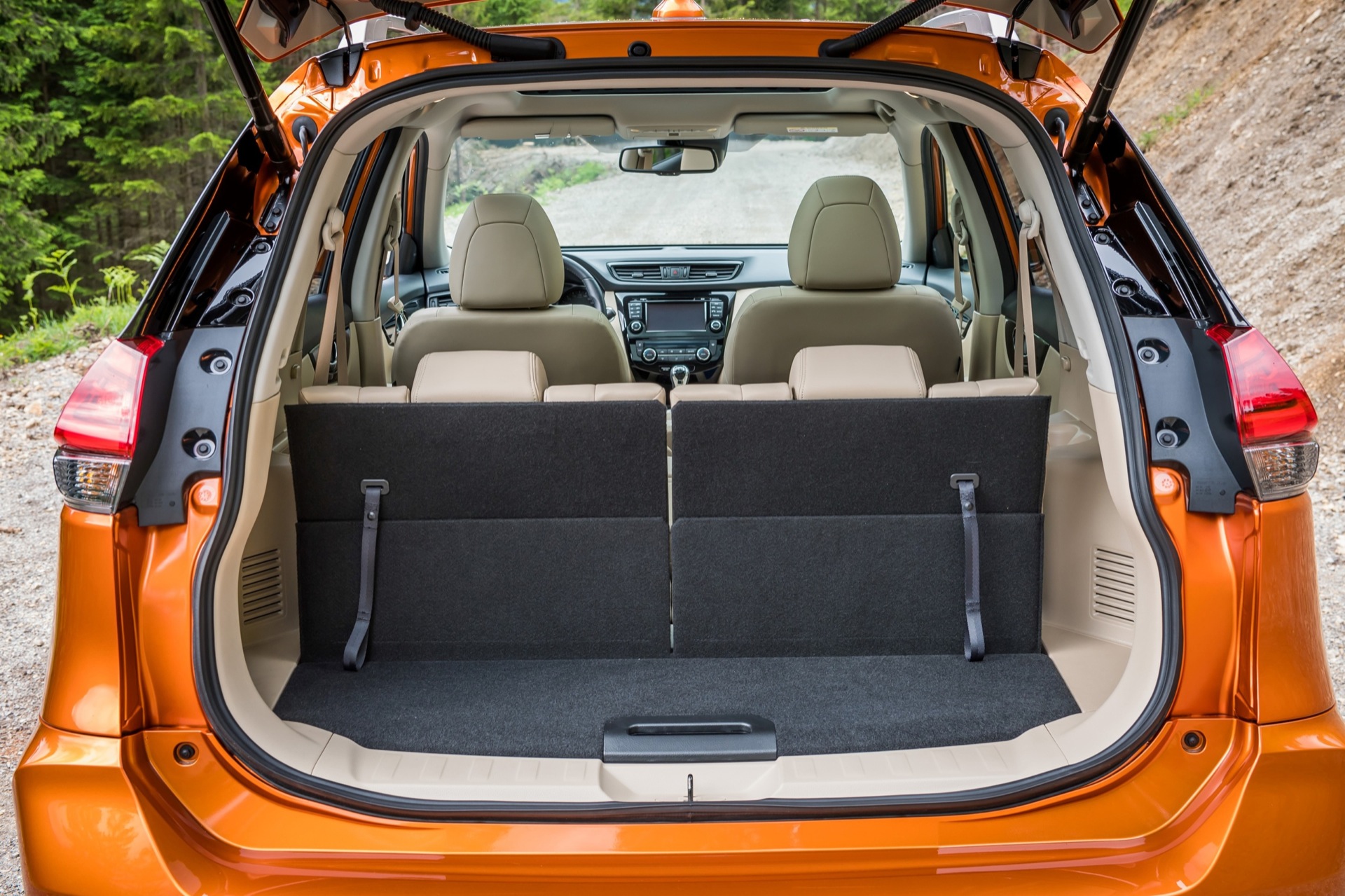 The new Nissan X-Trail: world’s best-selling SUV gets even better with higher-quality enhancements 