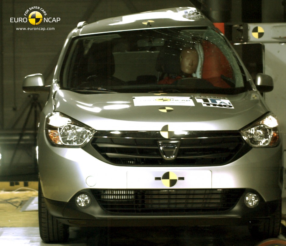 DACIA_Lodgy_2012_Pole